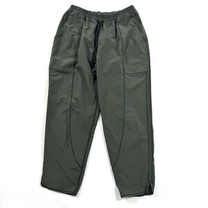 Lululemon Final Play Crop Pants 23 Inseam Evergreen